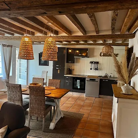 Guest house La Naomath - Maison D'hotes, Insolite &