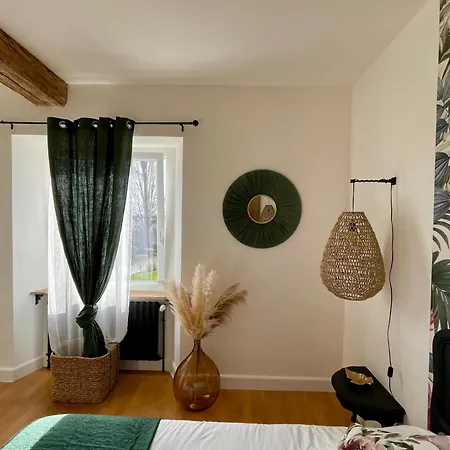 Guest house La Naomath - Maison D'hotes, Insolite & Nonant