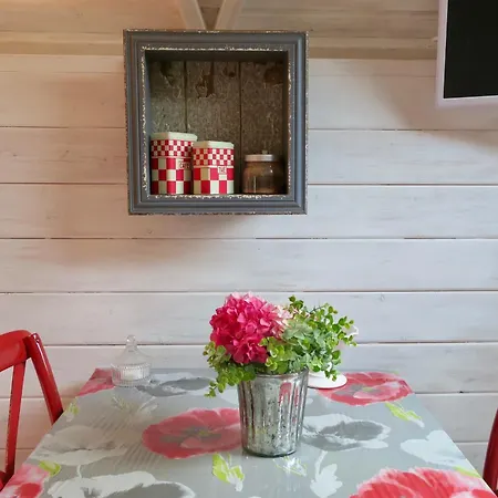 Guest house La Naomath - Maison D'hotes, Insolite &