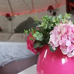 ゲストハウス La Naomath - Maison D'hotes, Insolite &