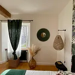 Pensionat La Naomath - Maison D'hotes, Insolite & Nonant