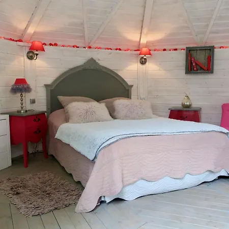 Guest house La Naomath - Maison D'hotes, Insolite &