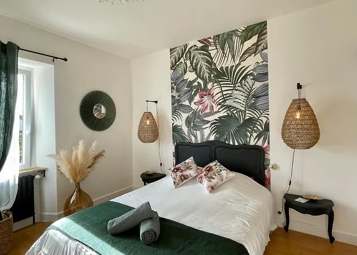 Guest house La Naomath - Maison D'hotes, Insolite & Nonant