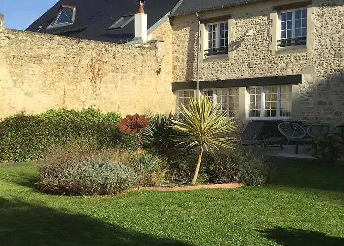 בית הארחה La Naomath - Maison D'hotes, Insolite &